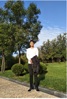 李彦良,2013级空中乘务专业。现于3522浦京集团vip攻读硕士研究生学位。四年学习,感谢学校提供的良好环境,感谢老师的谆谆教导。 予学弟学妹语:或为工作难求,或为深造苦闷,亦或茫茫不知所措,请一定相信,阳光总在风雨后,首要坚定目标,次要持续努力,忌朝三暮四,如此方能实现自身理想。